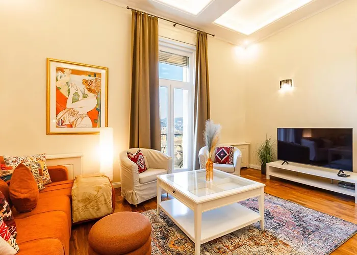 アパート Magical Danube View In A Spacious Two Bedroom Next To Parliament *