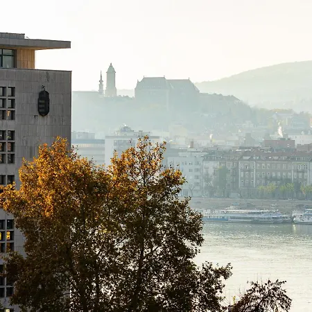 Apartment Magical Danube View In A Spacious Two Bedroom Next To Parliament Budapest