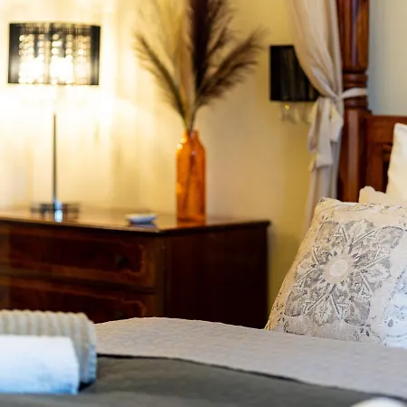 Magical Danube View In A Spacious Two Bedroom Next To Parliament Apartment Budapest