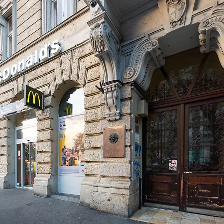 公寓 Magical Danube View In A Spacious Two Bedroom Next To Parliament *