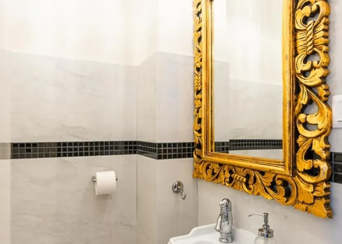 Magical Danube View In A Spacious Two Bedroom Next To Parliament Budapesta
