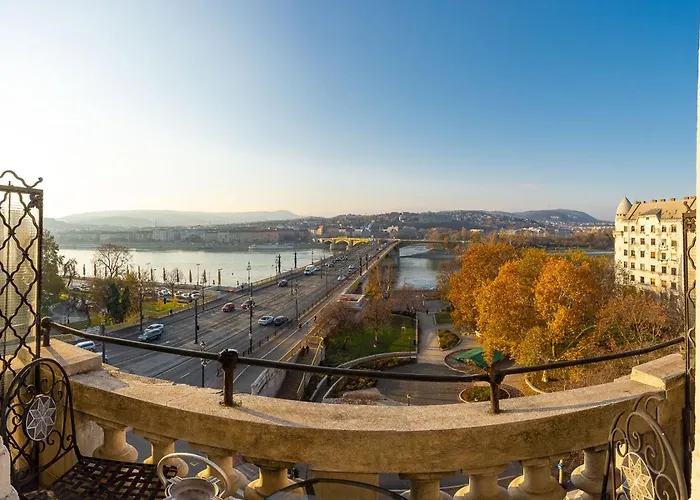Apartament Magical Danube View In A Spacious Two Bedroom Next To Parliament