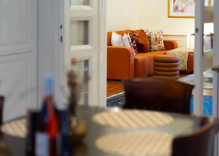 Magical Danube View In A Spacious Two Bedroom Next To Parliament Apartament *