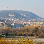 Magical Danube View In A Spacious Two Bedroom Next To Parliament Βουδαπέστη