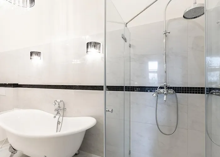 Διαμέρισμα Magical Danube View In A Spacious Two Bedroom Next To Parliament Βουδαπέστη